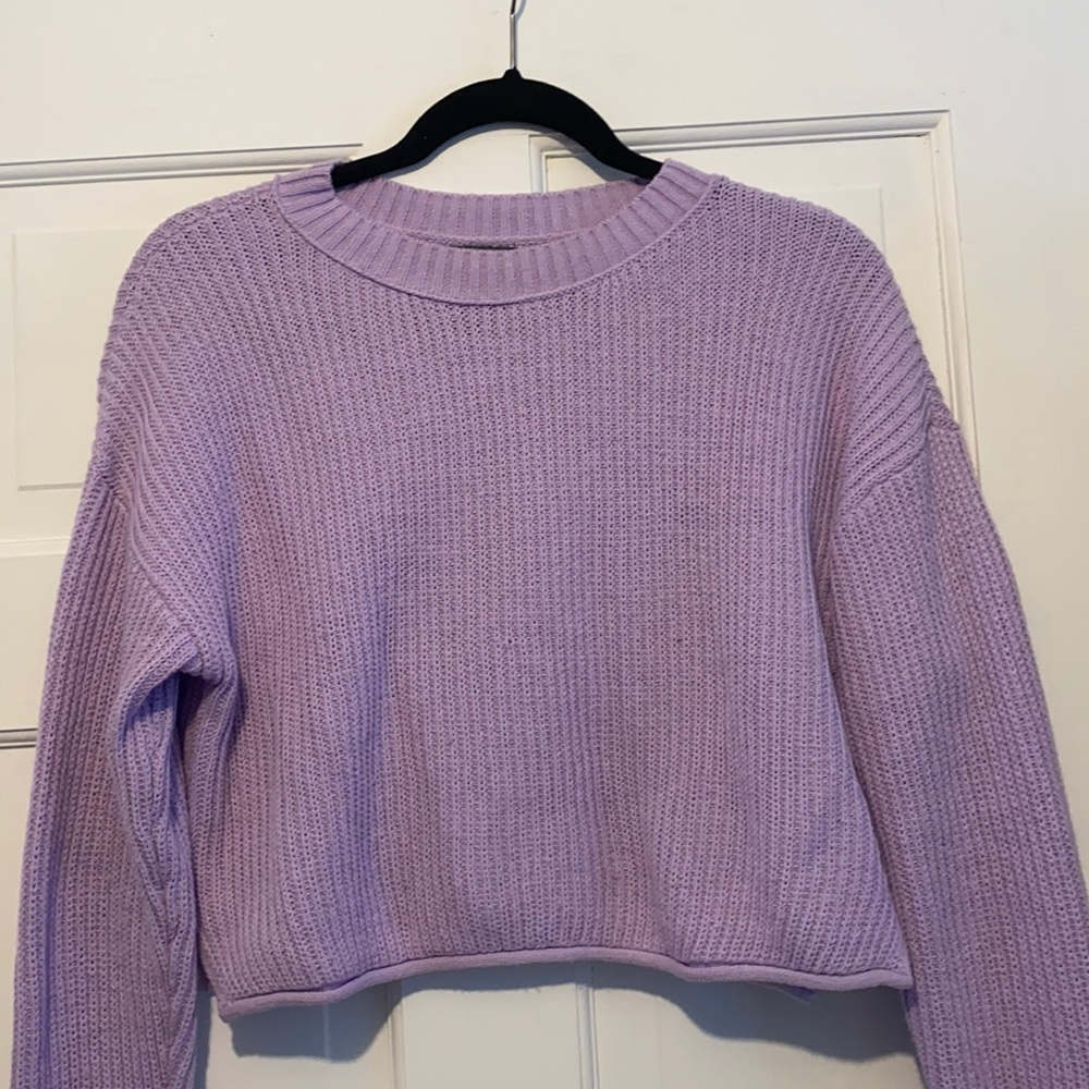 LIGHT PURPLE SWEATER